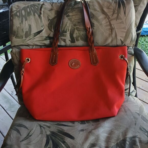 Dooney & Bourke - Picture 1 of 7